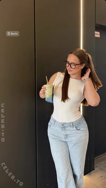 Full leaked Aileen slf private onlyfans photo