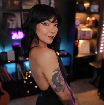 Full leaked Aileensenpaireacts page private onlyfans photo