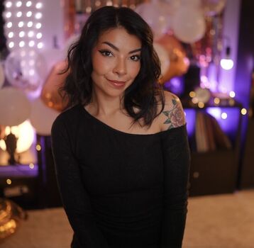 Full leaked Aileensenpaireacts page private onlyfans photo