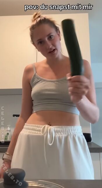Full leaked Aline xue private onlyfans photo