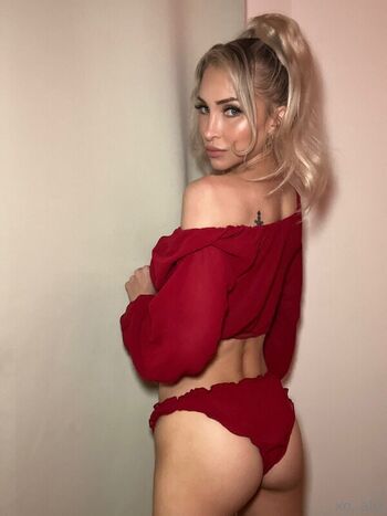 Full leaked Alix lynx page private onlyfans photo
