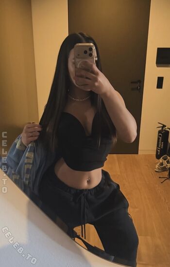 Full leaked Almahalt private onlyfans photo