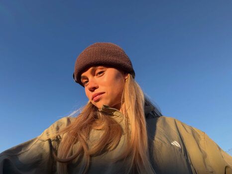 Full leaked Andrea rooth private onlyfans photo