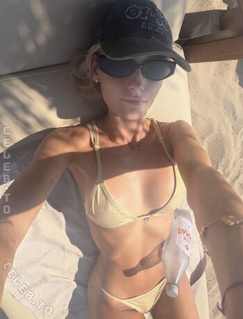 Full leaked Annaauroraegger private onlyfans photo