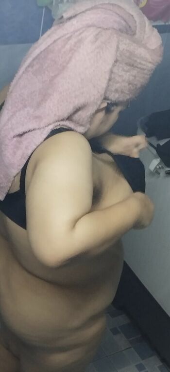 Full leaked Anouk bustyy private onlyfans photo