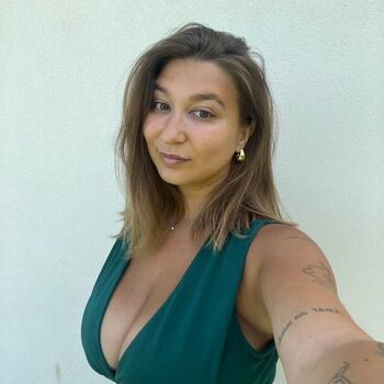 Full leaked Apoline perret page private onlyfans photo