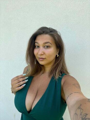 Full leaked Apoline perret page private onlyfans photo