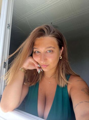 Full leaked Apoline perret page private onlyfans photo