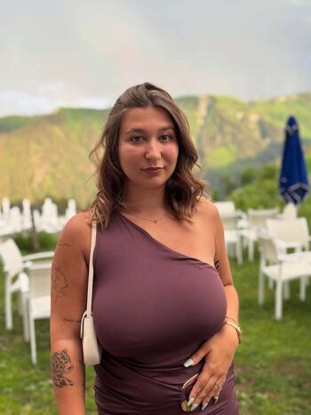 Full leaked Apoline perret page private onlyfans photo