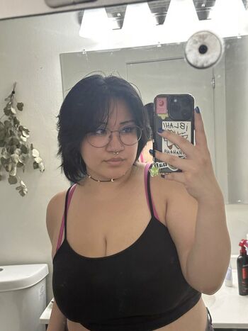 Full leaked Ashl private onlyfans photo
