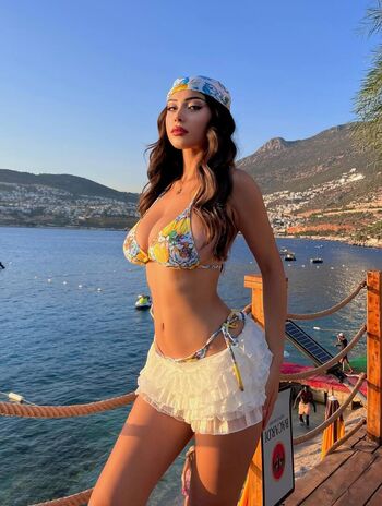 Full leaked Aslihel page private onlyfans photo