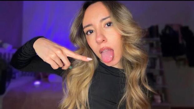Full leaked Asmrythm private onlyfans photo