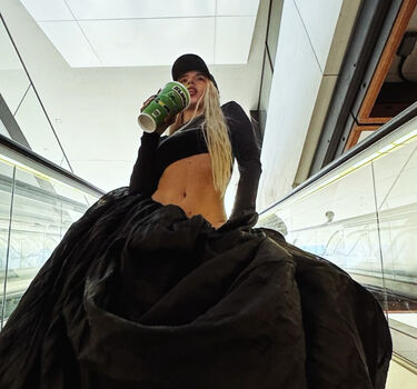 Full leaked Ava max page private onlyfans photo