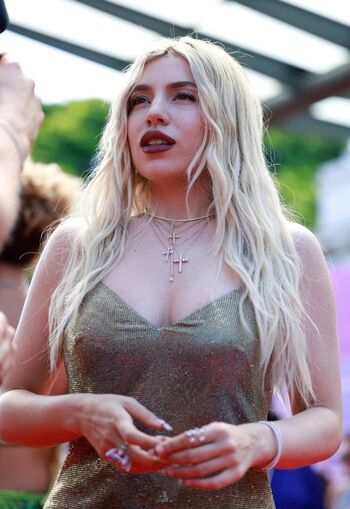 Full leaked Ava max  page private onlyfans photo
