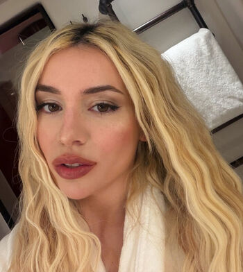 Full leaked Ava max page private onlyfans photo
