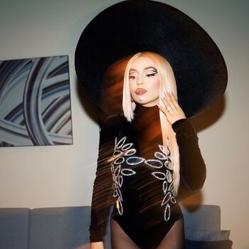 Full leaked Ava max private onlyfans photo