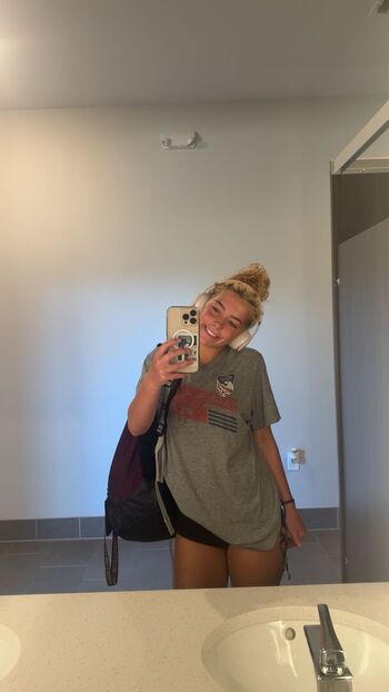 Full leaked Ava nucci page private onlyfans photo