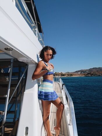 Full leaked Avani gregg private onlyfans photo