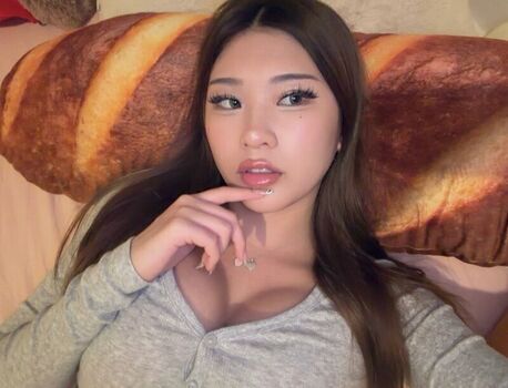 Full leaked Avasuun page private onlyfans photo
