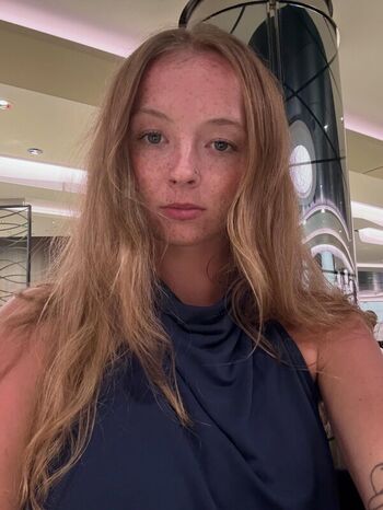 Full leaked Avery shipp private onlyfans photo