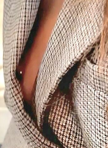 Full leaked Bcarolynaa private onlyfans photo