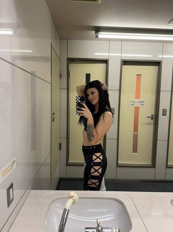 Full leaked Bea priestley page private onlyfans photo