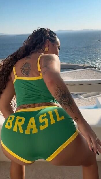 Full leaked Beca barreto page private onlyfans photo