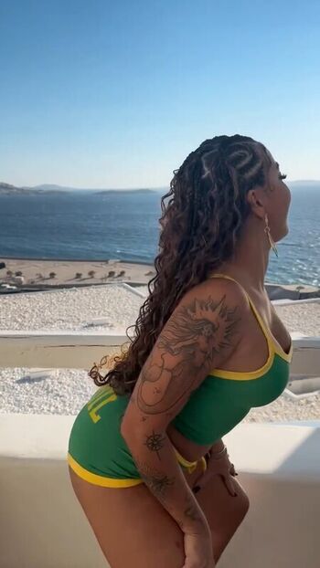 Full leaked Beca barreto page private onlyfans photo