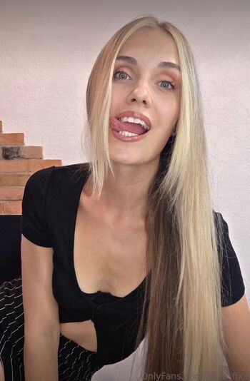 Full leaked Bellafixx private onlyfans photo