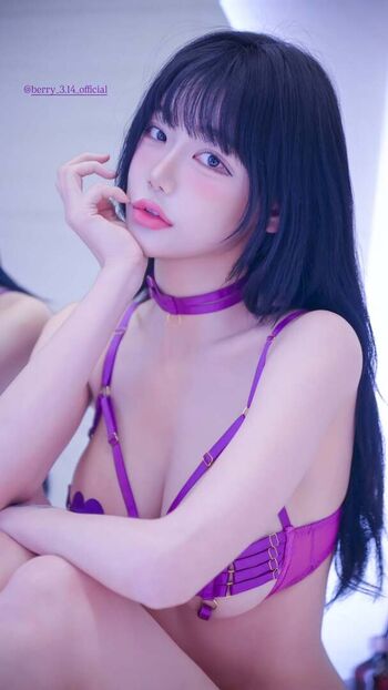 Full leaked Berry page private onlyfans photo