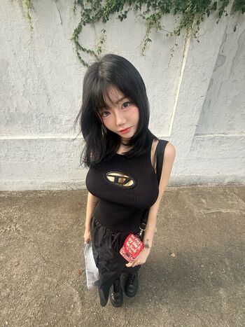 Full leaked Berry  page private onlyfans photo