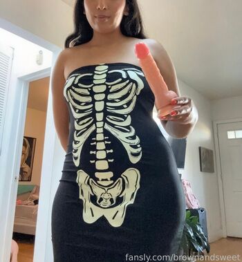 Full leaked Brownandsweet page private onlyfans photo