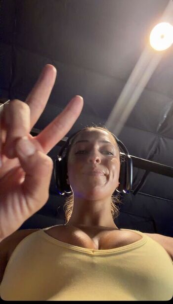 Full leaked Builtbybells private onlyfans photo