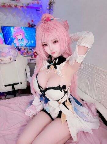 Full leaked Caeshy s private onlyfans photo