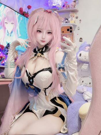 Full leaked Caeshy s private onlyfans photo