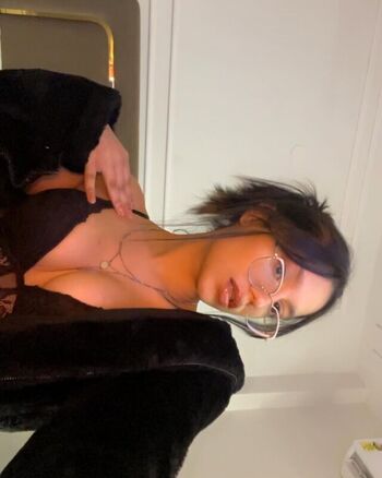 Full leaked Caiityya private onlyfans photo