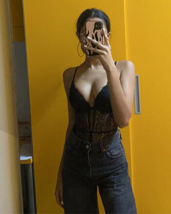 Full leaked Caiityya private onlyfans photo