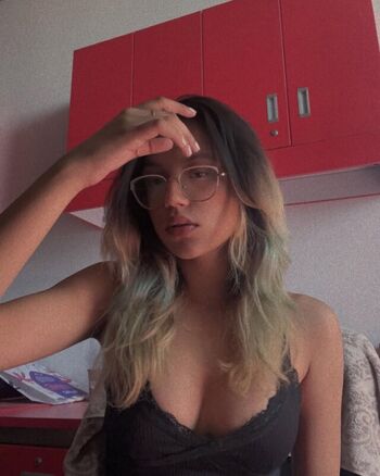 Full leaked Caiityya private onlyfans photo