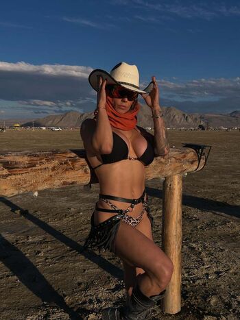 Full leaked Celeste bonin page private onlyfans photo