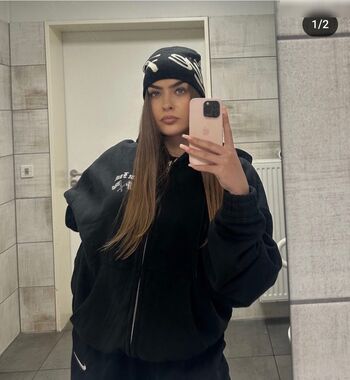 Full leaked Celinegbl private onlyfans photo