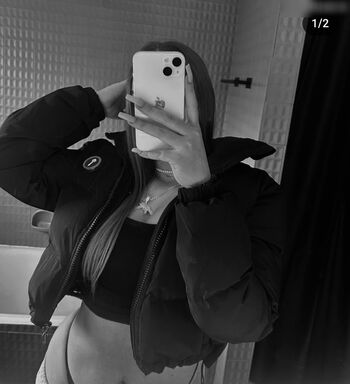 Full leaked Celinegbl private onlyfans photo