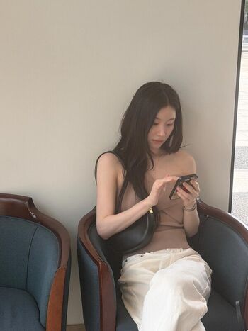 Full leaked Chaeryeong page private onlyfans photo