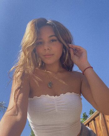 Full leaked Chellchee private onlyfans photo