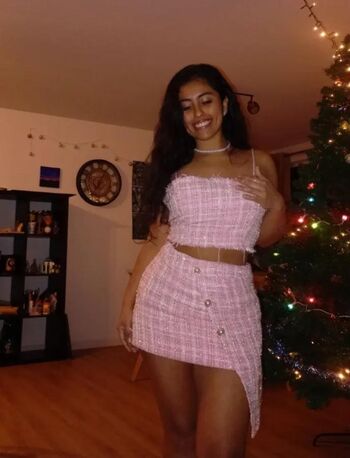 Full leaked Chiphilary page private onlyfans photo