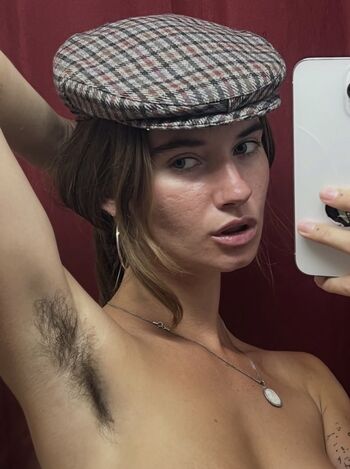 Full leaked Chjery private onlyfans photo