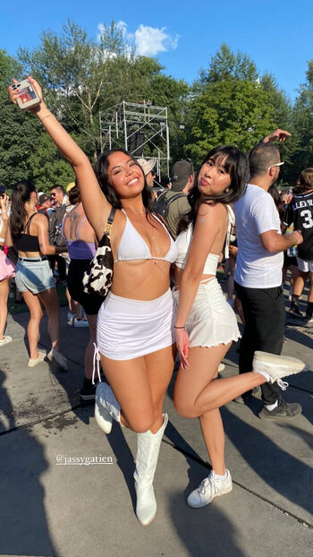 Full leaked Chloe abg page private onlyfans photo