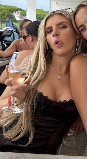 Full leaked Chloe burrows private onlyfans photo