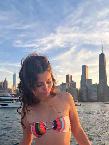 Full leaked Chloeforero  page private onlyfans photo