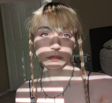 Full leaked Cloudy page private onlyfans photo