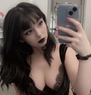 Full leaked Cloudy page private onlyfans photo